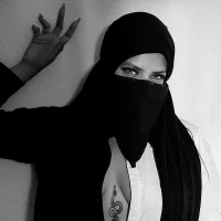 Webcam Model zully_arab Videos