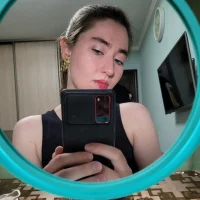 Webcam Model SuzanneMartinh Videos
