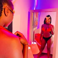 Webcam Model HilaryRioss Videos