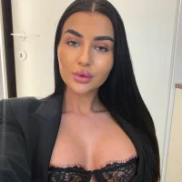 Webcam Model CellesteFemme Videos