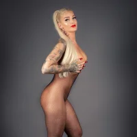 Webcam Model Lara_SecretLady Videos