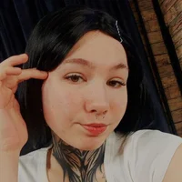 Webcam Model RenVelvet Videos
