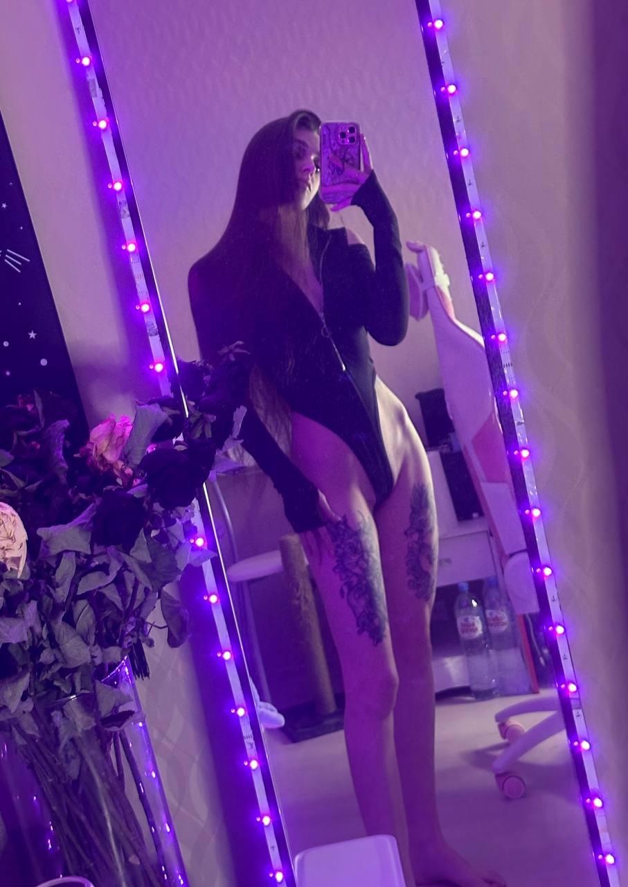 Webcam Model _yourwetdreams_ Videos