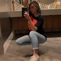 Webcam Model Rebekareign Videos