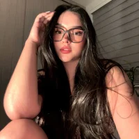 Webcam Model kenndall_21 Videos