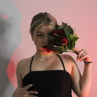 Webcam Model LoisHeston Videos