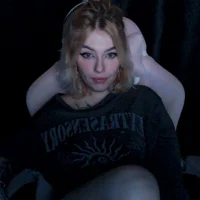 Webcam Model Red_Blonde_ Videos