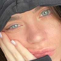 Webcam Model 19_PetiteEilish_97 Videos