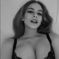 Webcam Model LesieMour Videos