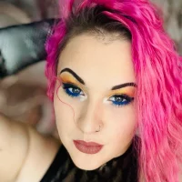 Webcam Model MiaVixenn Videos