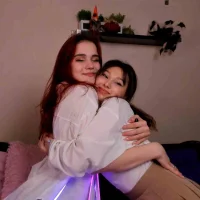 Webcam Model CayleeMaliah Videos