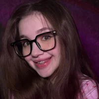 Webcam Model AmiLewis Videos