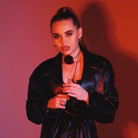 Webcam Model julyhere Videos