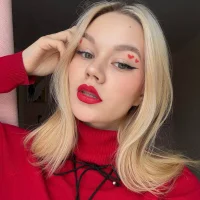 Webcam Model MiaCashe Videos