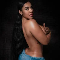 Webcam Model HeidyWillss Videos