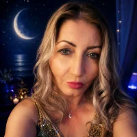 Webcam Model MoonieBlu Videos