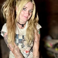 Webcam Model 1-800-FUCKYOU Videos