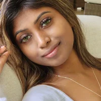 Webcam Model SexyRiyaA_ Videos