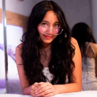 Webcam Model Emilyblussh Videos