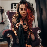 Webcam Model HeraDevine Videos