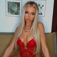 Webcam Model DezireDoly Videos