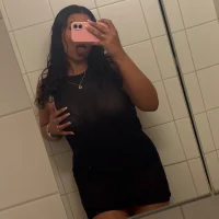 Webcam Model Yasmiine Videos