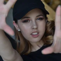 Webcam Model VivianMillss Videos